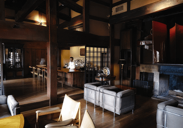 Tan's bar(タンズバー) 湯布院 山荘 無量塔 バーラウンジ