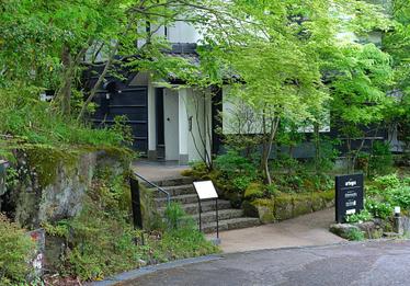 théomurata(テオムラタ) 湯布院 空想の森のショコラ