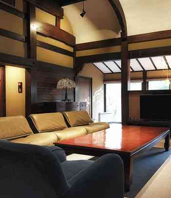 明治 meijiのエントランス外観